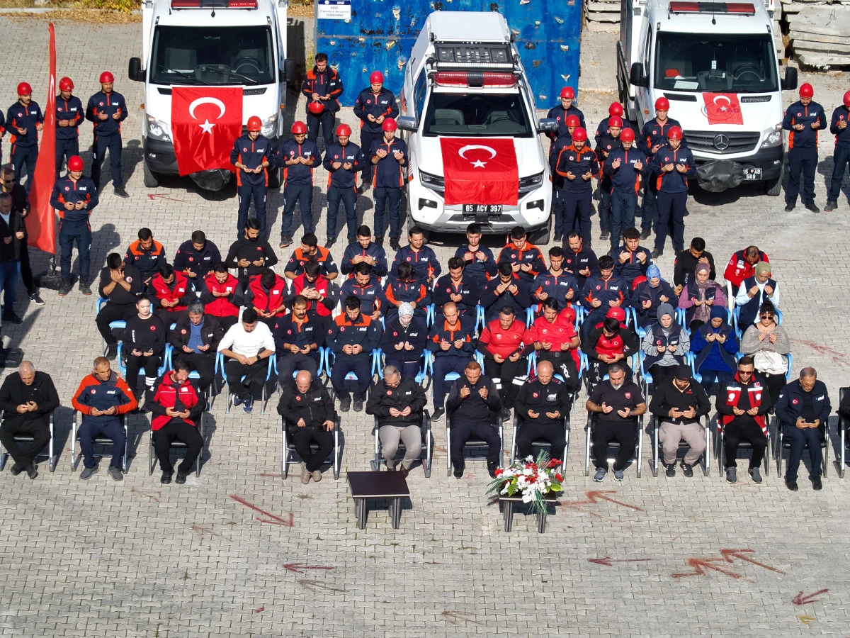 AFAD'TAN DEPREM YIL D&Ouml;N&Uuml;M&Uuml;NDE ANMA PROGRAMI D&Uuml;ZENLEDİ