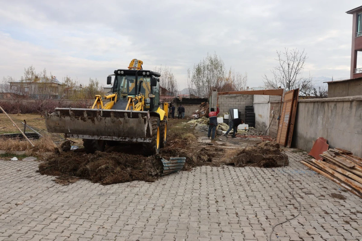 Altıntepe Mahallesi&rsquo;nde Yeni Yol Eski Erzurum Yoluna Bağlanıyor 