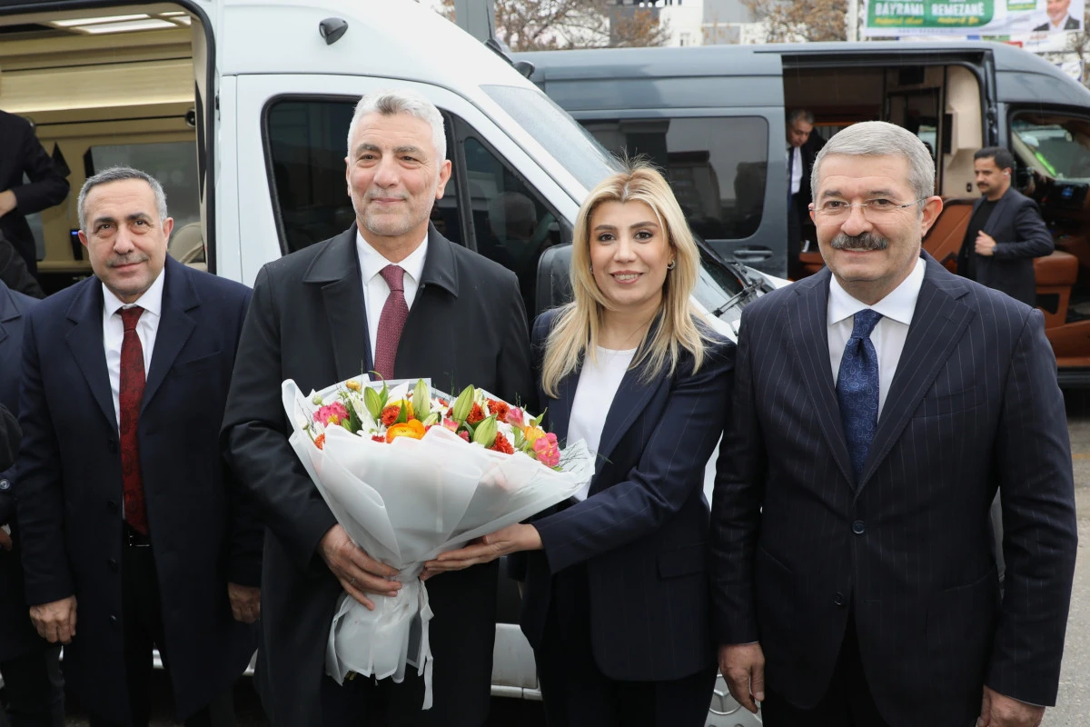 Bakan Bolat Van TSO&rsquo;da m&uuml;jdeyi verdi!