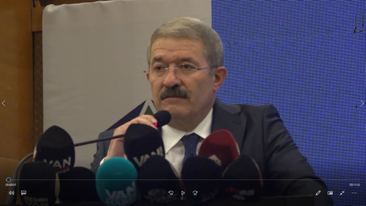 BAŞKAN TAKVA YENİDEN ADAY OLDUĞUNU A&Ccedil;IKLADI