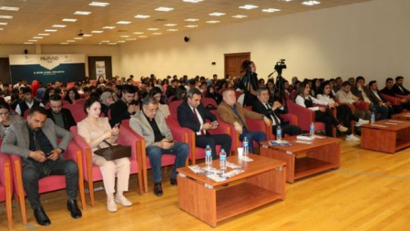 AYDIN KURS’TAN LGS VE YKS ÖNCESİ ÖĞRENCİLERE MORAL SEMİNERİ
