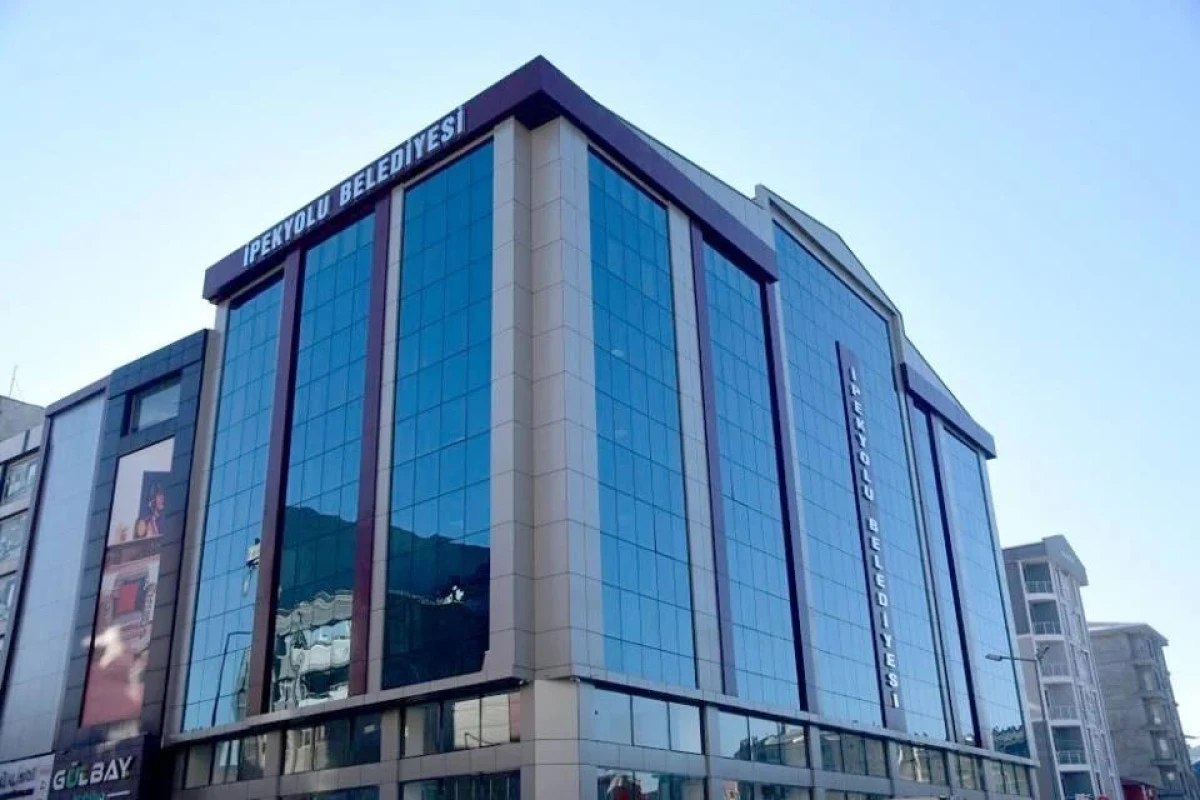 İPEKYOLU BELEDİYESİ GELİR-GİDER TABLOSUNU A&Ccedil;IKLANDI