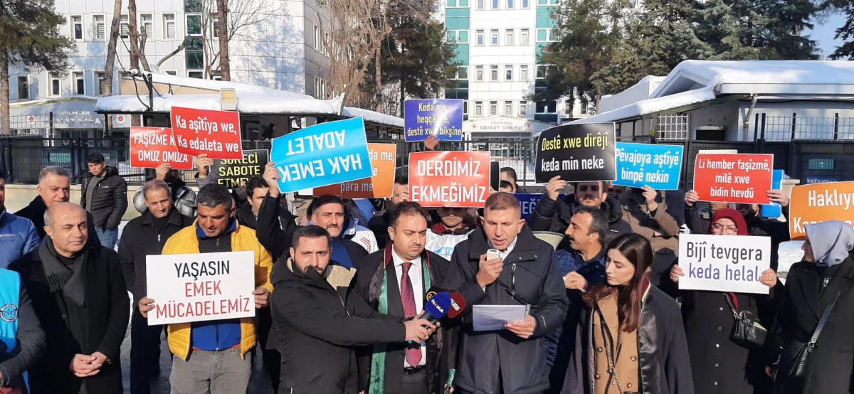 İŞTEN ATILAN EMEK&Ccedil;İLER İ&Ccedil;İN DEM'Lİ BELEDİYELERE SU&Ccedil; DUYURUSU