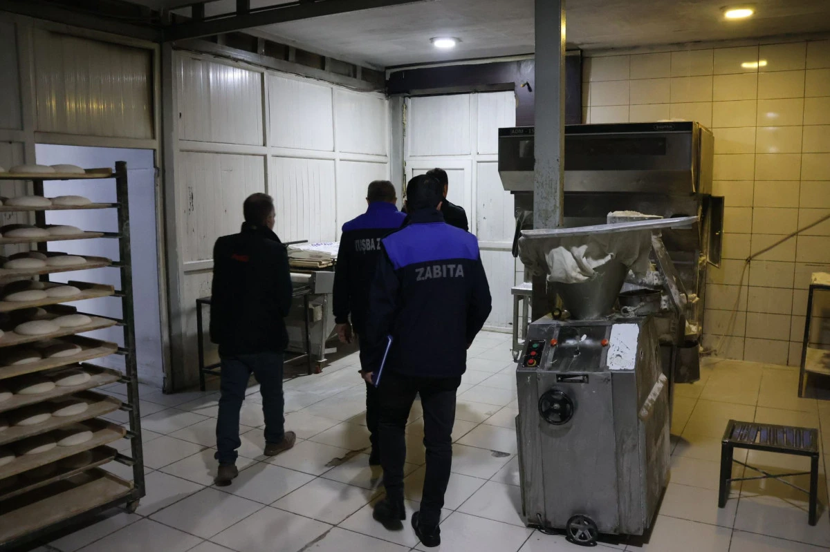 Tuşba&rsquo;da Gıda Denetimi: Hijyen Standartlarına Uymayan İşletme M&uuml;h&uuml;rlendi