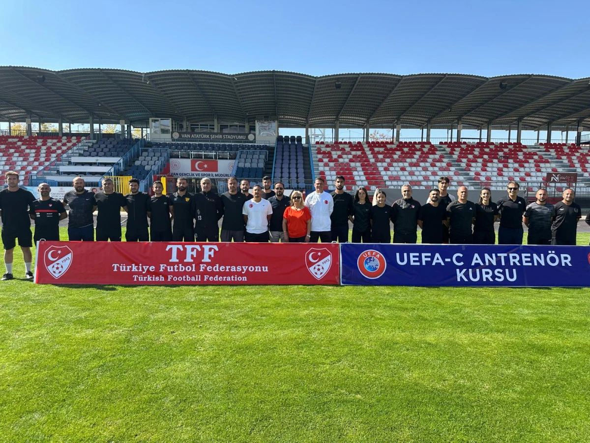 UEFA C ANTRENÖR KURSU VAN’DA TAMAMLANDI