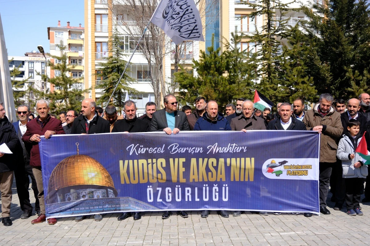 VAN&rsquo;DA &ldquo;D&Uuml;NYA KUD&Uuml;S G&Uuml;N&Uuml;&rdquo; İ&Ccedil;İN BASIN A&Ccedil;IKLAMASI 