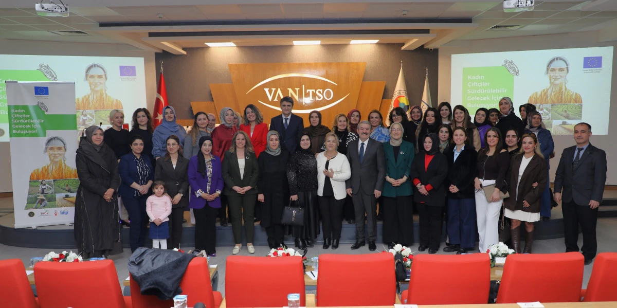 VAN'DA KADIN &Ccedil;İFT&Ccedil;İLER S&Uuml;RD&Uuml;R&Uuml;LEBİLİR GELECEK İ&Ccedil;İN BULUŞUYOR PROGRAMI D&Uuml;ZENLENDİ