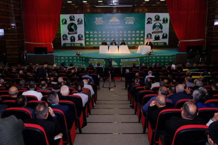VAN'DA "KÜRT MESELESİNE İNSANİ ÇÖZÜM ÇALIŞTAYI" DÜZENLENDİ